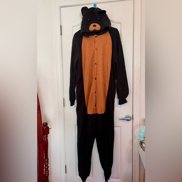 Adult Brown and Black Bear Onesie Pajamas, US size Large - Picture 3 of 3